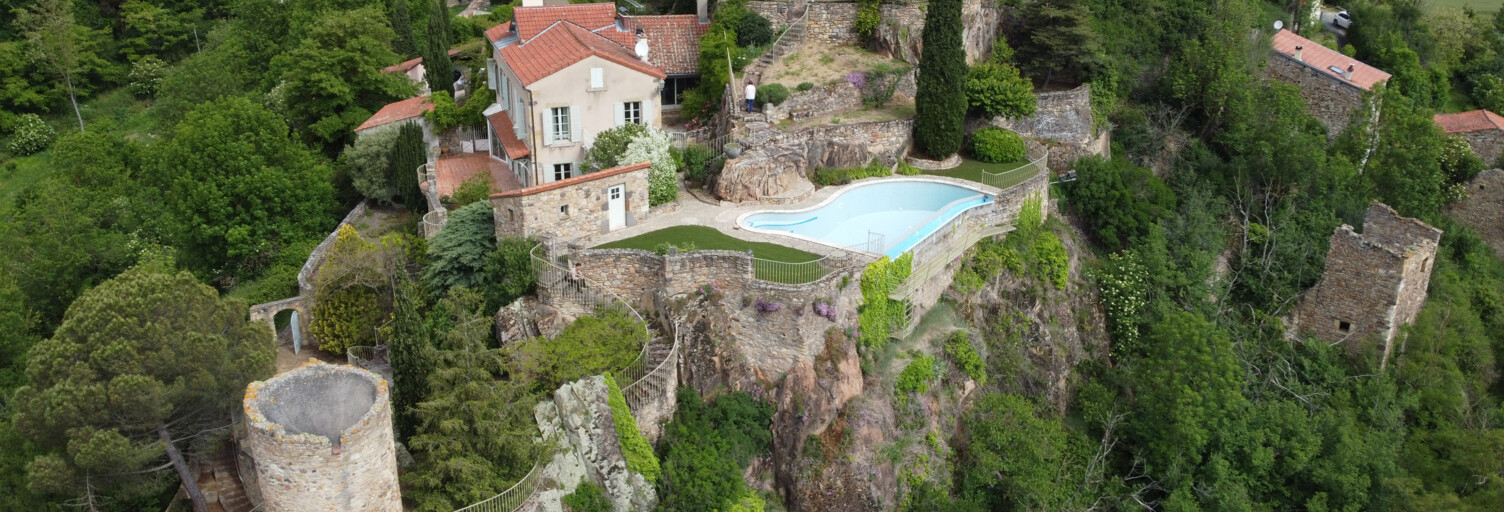 Maison 7 Pièces 217 m² à vendre à Saint-Yvoine (63500)