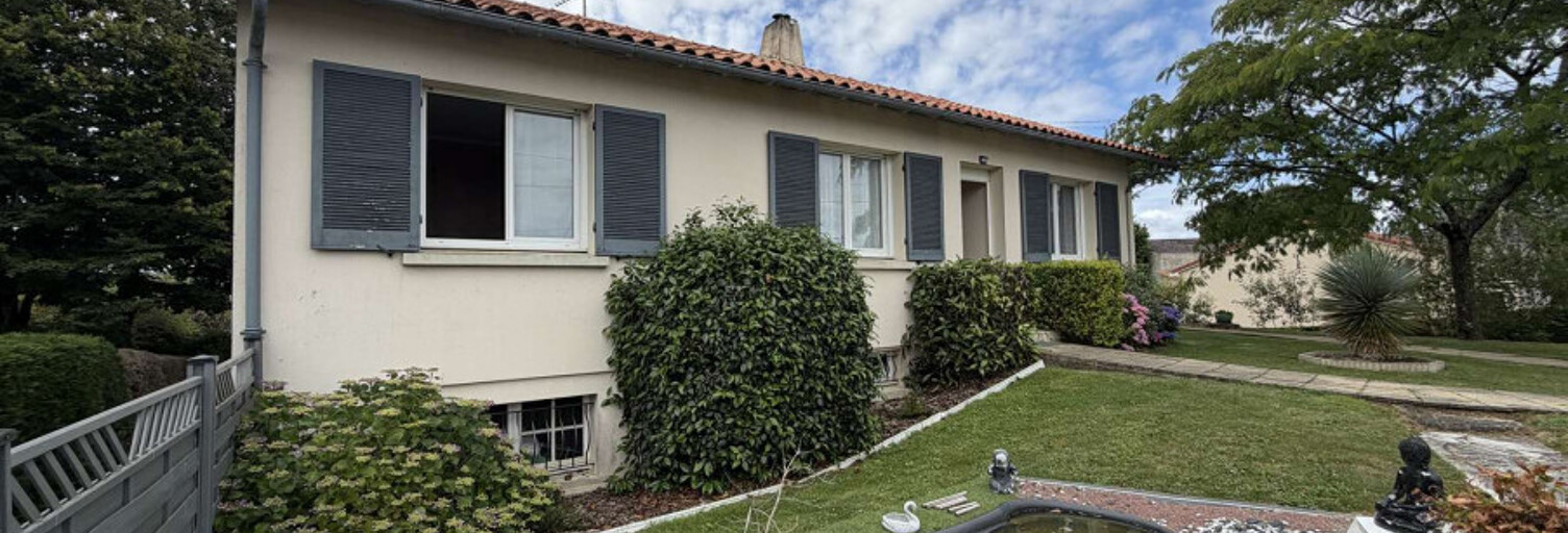 Maison 8 Pièces 174 m² à vendre à La Châtaigneraie (85120)