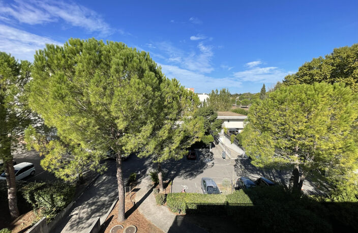 Montpellier (MALBOSC)  Apt T3 lumineux de 76 m2 avec 1 Garag — photo 4