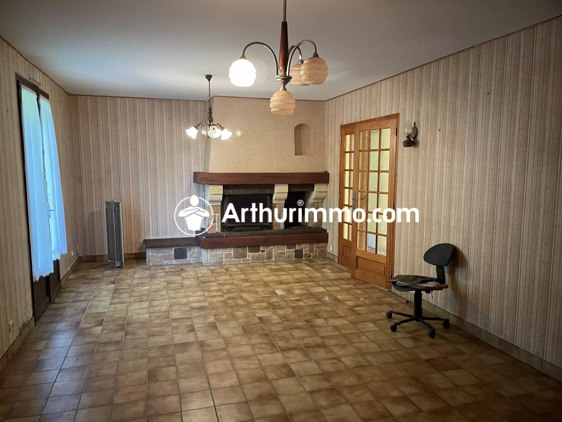 Acheter maison de 5 pièces 112 m² 95 000 € à Villaines-la-Juhel (53700) : une annonce Arthurimmo.com — 2