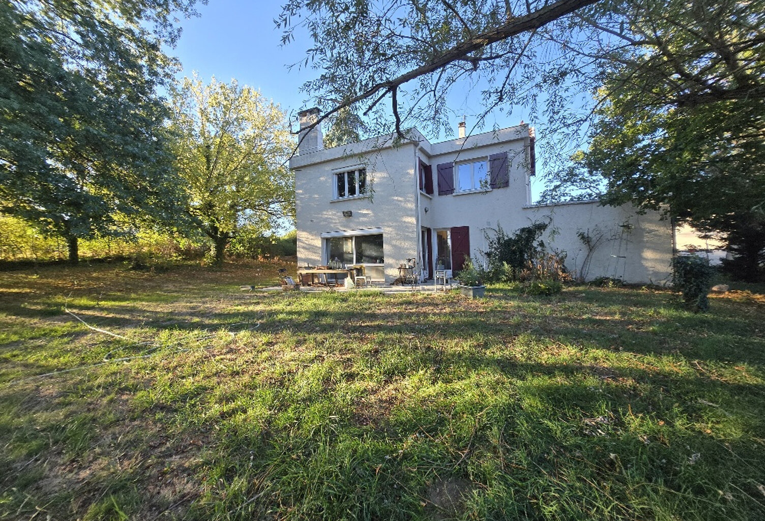 Maison familiale de caractère à Chaponost, 244 m2 habitables — photo 1