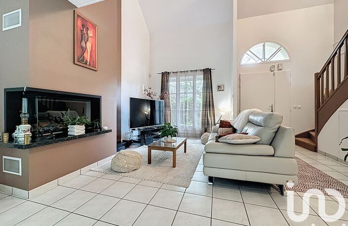 Vente Maison/villa 7 pièces — photo 2