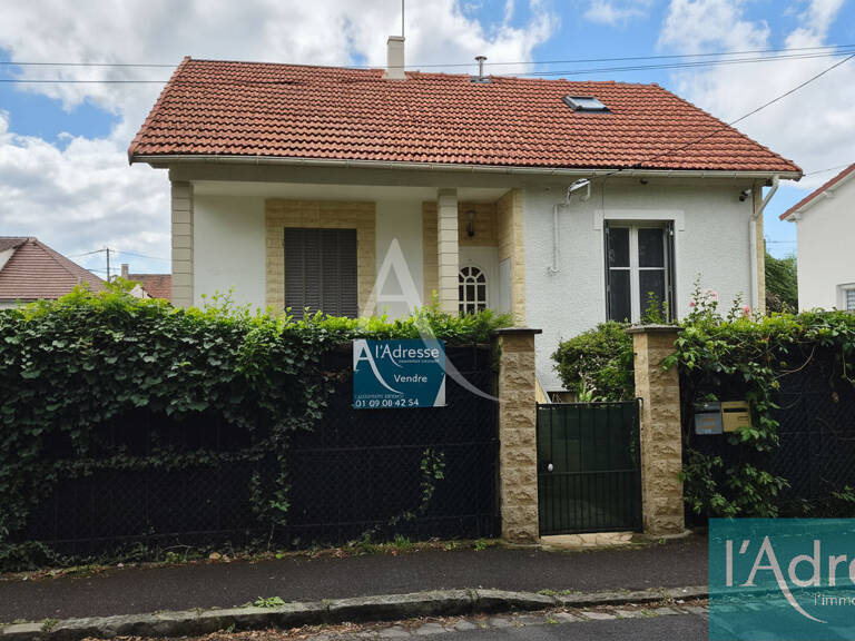 Le charme de la meulière en plein coeur du centre-ville de Viry-Châtillon. — photo 1