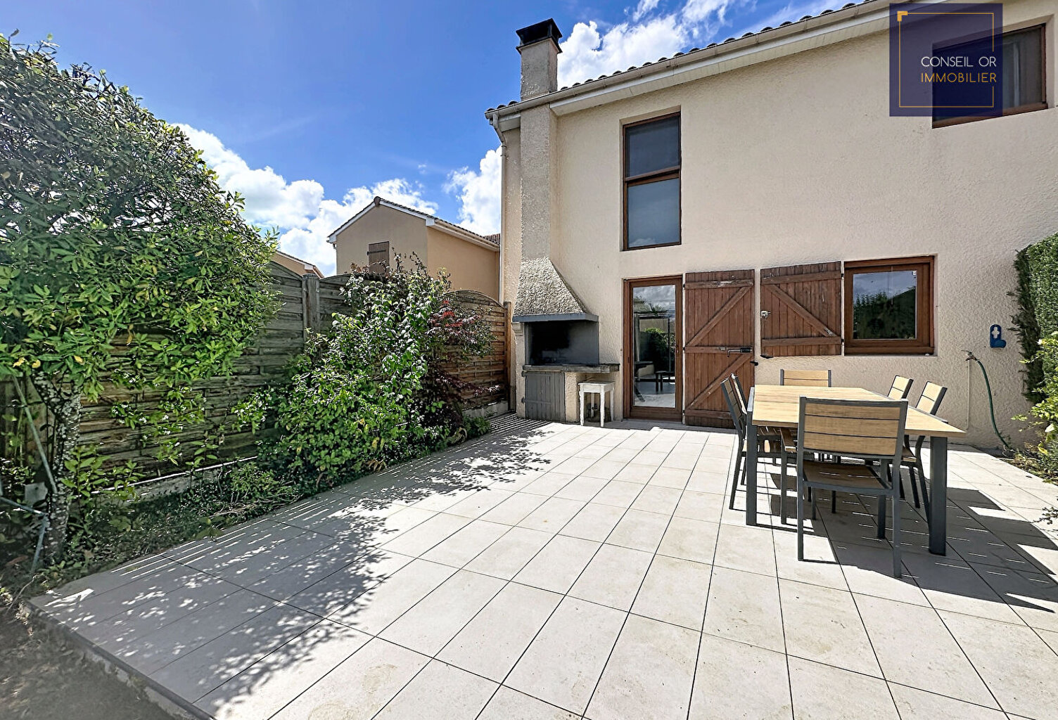Maison 4 pièces 78m2 - Saint-Genis-Laval — photo 1
