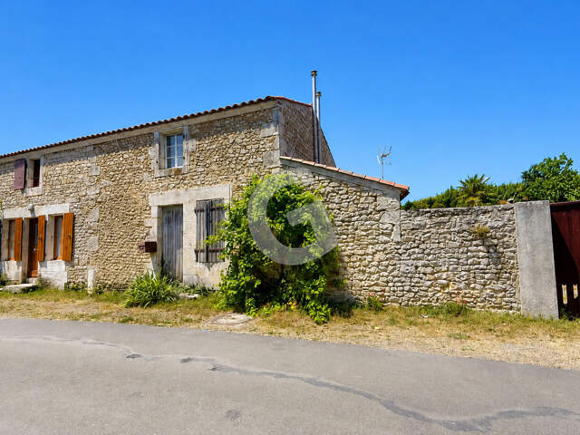 MAISON 3 PIECES- 73,13M²- A VENDRE À LAIROUX — photo du bien