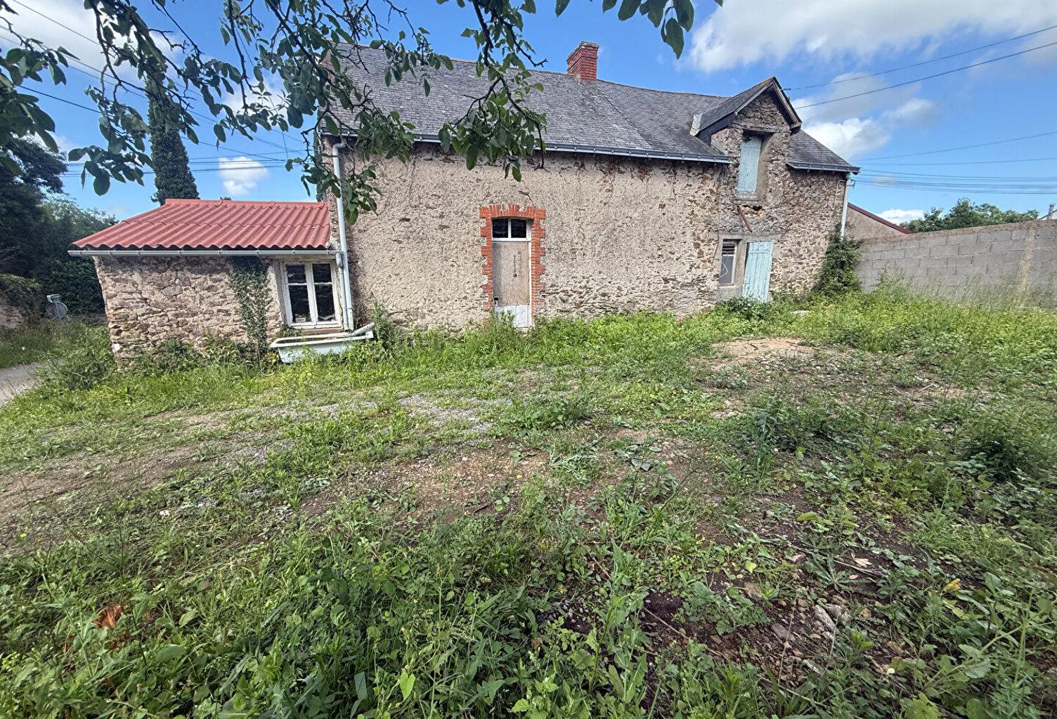 Maison en pierre à rénover SAINT MARS DU DESERT — photo 1