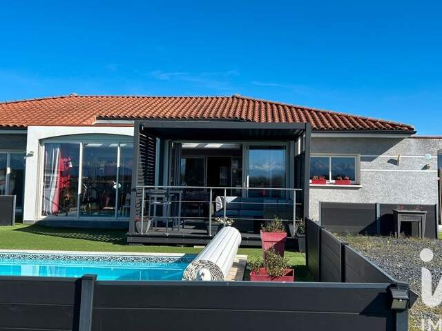 Vente Maison/villa 7 pièces — photo du bien