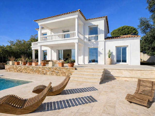 VILLA AVEC VUE MER PANORAMIQUE PISCINE ET GARAGE, AUX ISSAMBRES — photo du bien