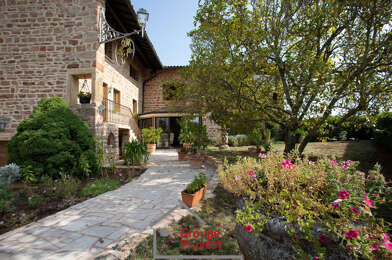 Maison 16 pièces 749000 €