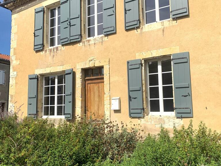 MAISON EN PIERRE CONFORTABLE AVEC CAVE ET JARDIN — photo 1