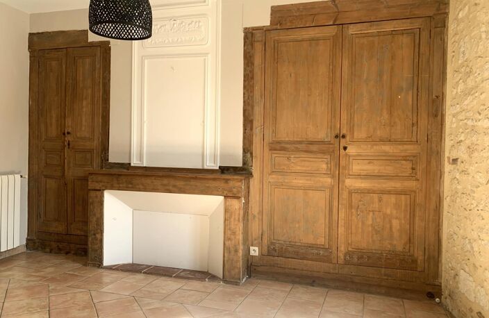 MAISON EN PIERRE CONFORTABLE AVEC CAVE ET JARDIN — photo 5