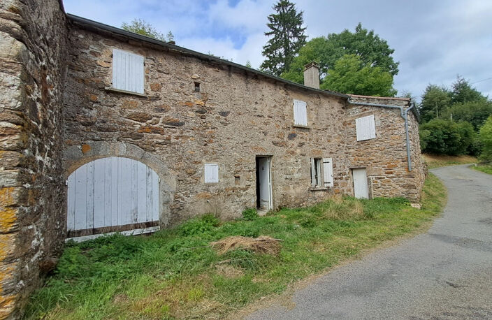 Ancienne Ferme de 200 m2 à Rénover avec 1140 m2 de Terrain — photo 2