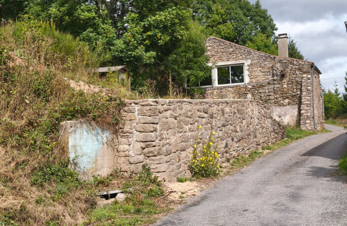 Ancienne Ferme de 200 m2 à Rénover avec 1140 m2 de Terrain — photo 3
