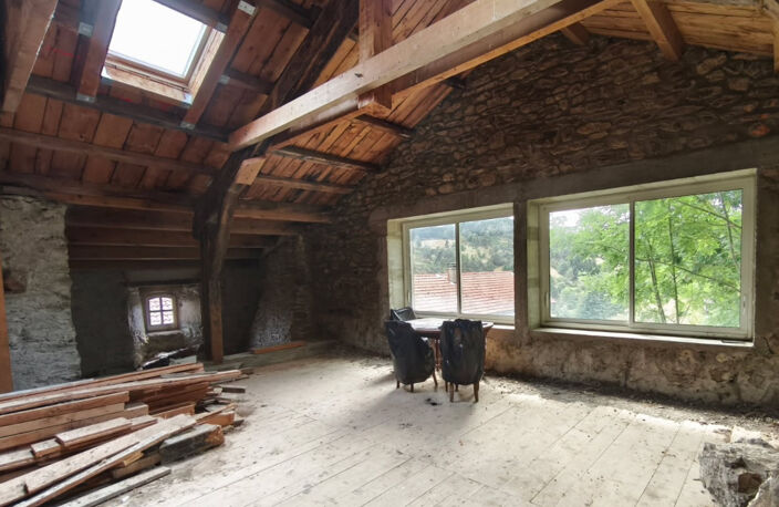 Ancienne Ferme de 200 m2 à Rénover avec 1140 m2 de Terrain — photo 5
