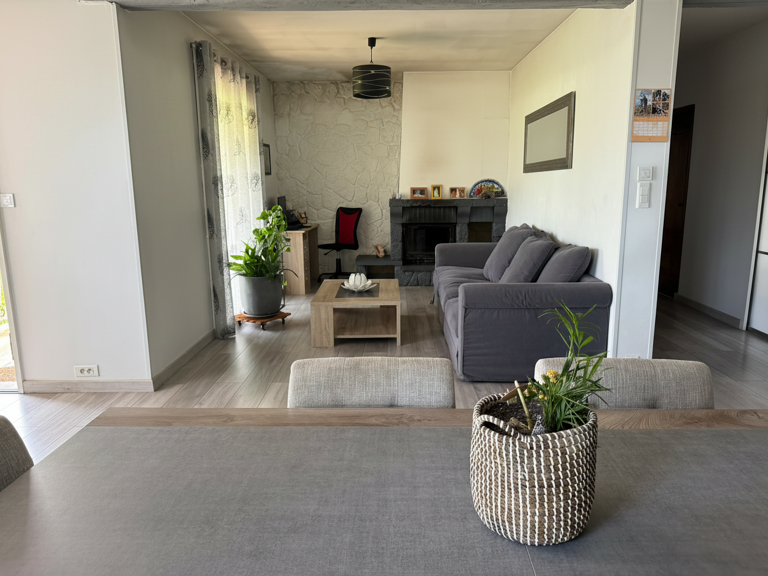 Marguerittes appartement T3 de 92 m2, avec terrasse, jardin privatif et 2 places de parking — photo 1