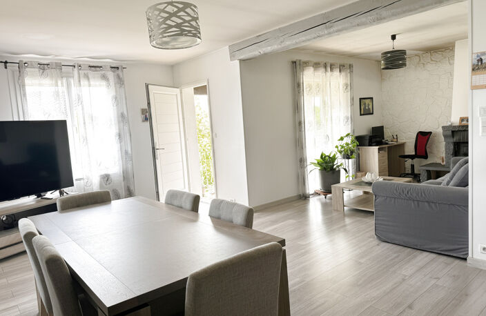 Marguerittes appartement T3 de 92 m2, avec terrasse, jardin privatif et 2 places de parking — photo 3