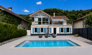 Maison 8 Pièces 220 m² à vendre à Soulce-Cernay (25190)
