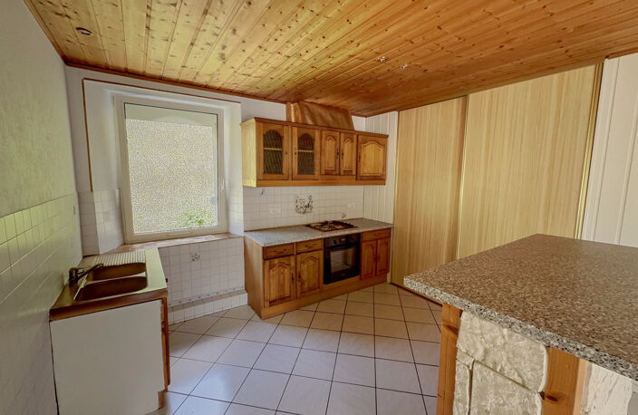 PONT DE ROIDE - APPARTEMENT T2 — photo 2