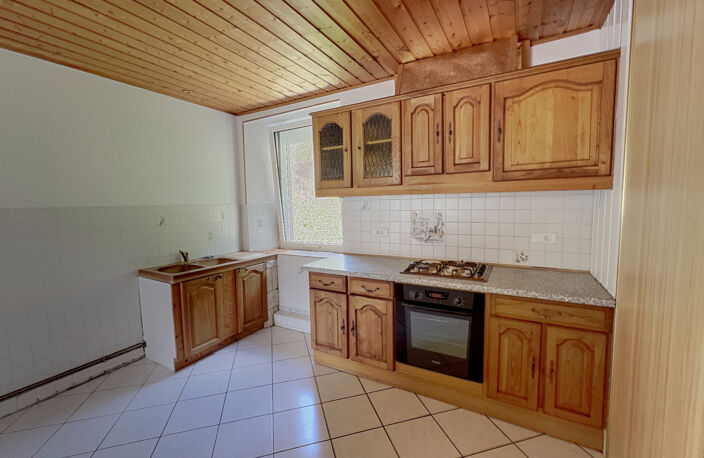 PONT DE ROIDE - APPARTEMENT T2 — photo 4