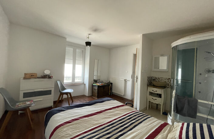 Maison de ville, jardin et dépendance — photo 5