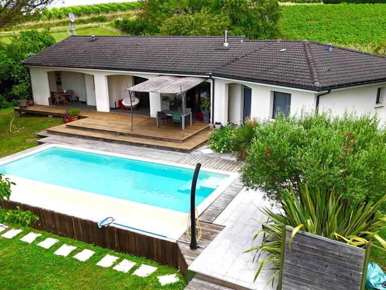 Villa contemporaine 6 pièces avec vue et piscine — photo 1