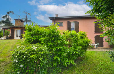 VILLEFRANCHE SUR SAONE CENTRE, MAISON AVEC TERRAIN CONSTRUCTIBLE,2236 m2, PISCINE. — photo du bien