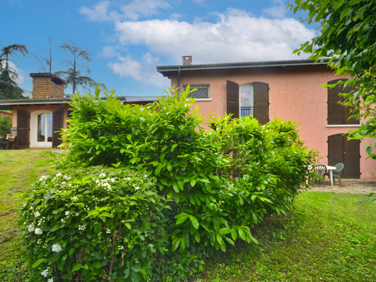VILLEFRANCHE SUR SAONE CENTRE, MAISON AVEC TERRAIN CONSTRUCTIBLE,2236 m2, PISCINE. — photo 1