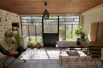 Maison 5 pièces 885 €