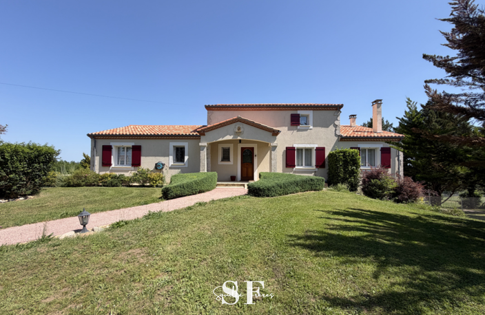 A 30 MINS D'AGEN - BELLE VILLA AVEC PISCINE ET TERRAIN — photo 2