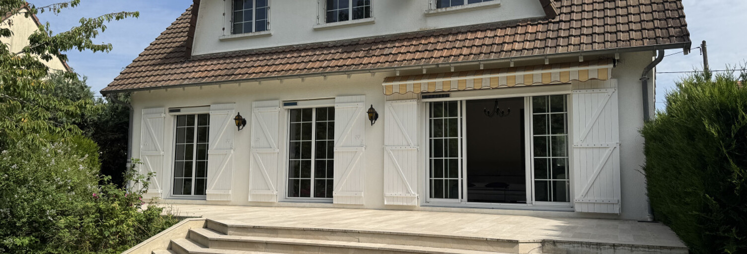 Maison 8 Pièces 137 m² à vendre à Neauphle-le-Château (78640)