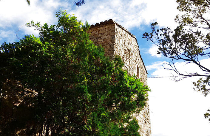 À VENDRE CHATEAU DE BEAUVOIR  À  RESTAURER - SOUDORGUES - SECTEUR LASALLE — photo 2