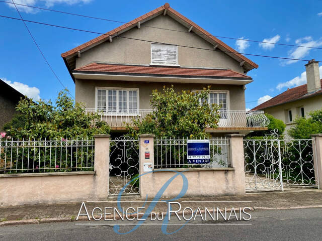 Maison de ville à vendre à LE COTEAU de 180m2, 4 chambres av — photo du bien