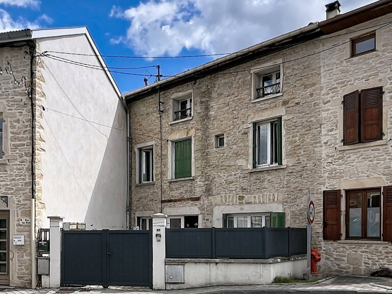 Maison de village en pierre sur Saint Alban de Roche — photo 1