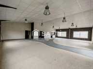 Local commercial avec grand hangar de stockage — photo 2