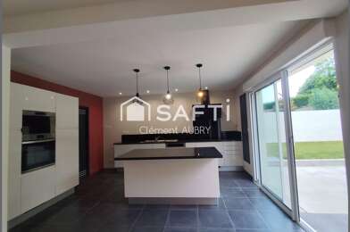 Maison 6 pièces 293990 €