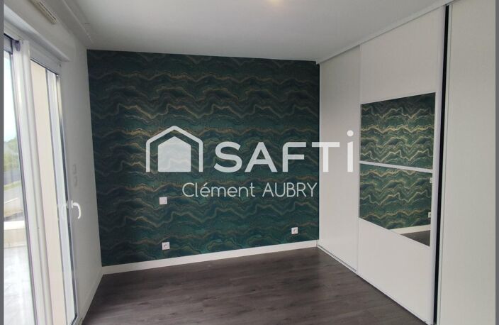 Beau Pavillon offrant de beaux volumes avec magnifique terrain ! — photo 3