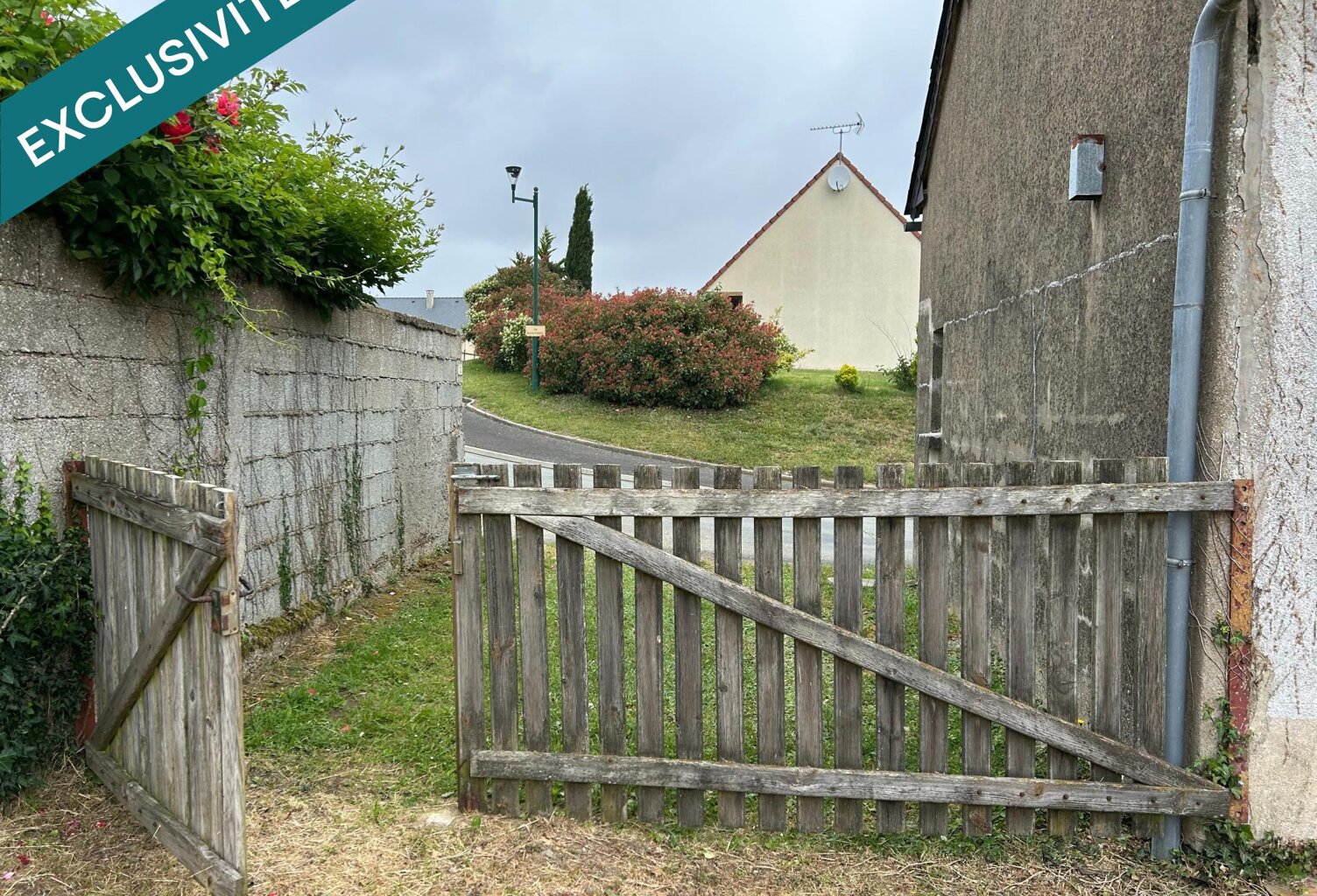maison en pierre avec terrain — photo 1