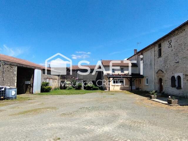ENSEMBLE MAISONS +GRANGE+TERRAIN — photo du bien