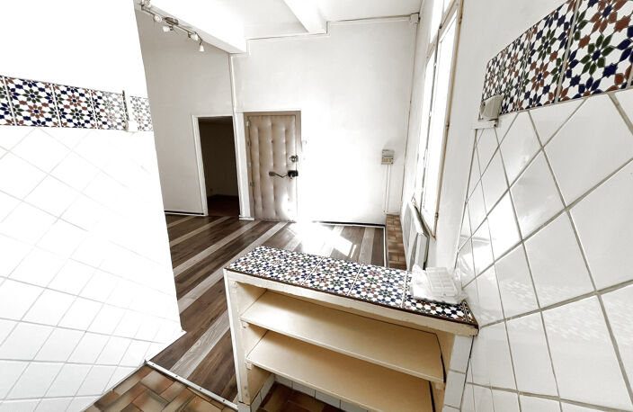 APPARTEMENT FAUX F2 — photo 3