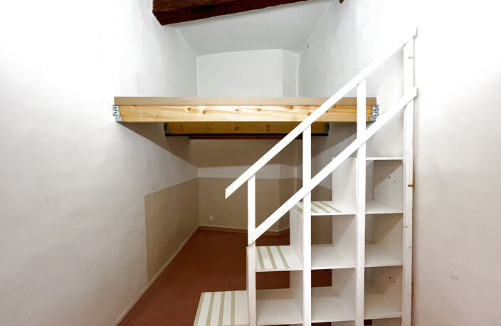 APPARTEMENT FAUX F2 — photo 5