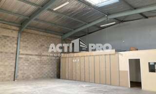 Commerce  444 m² à louer à Pollestres (66450)