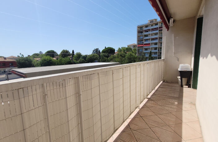 T3 Meublé hôpital Garage balcon — photo 2