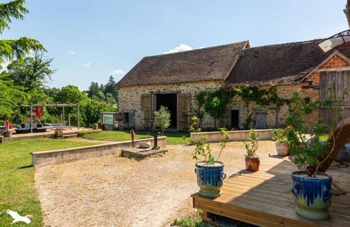 Maison en pierre de 4 pièces principales — photo 2