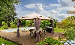 Maison 8 Pièces 200 m² à vendre à Saint-Yrieix-la-Perche (87500)