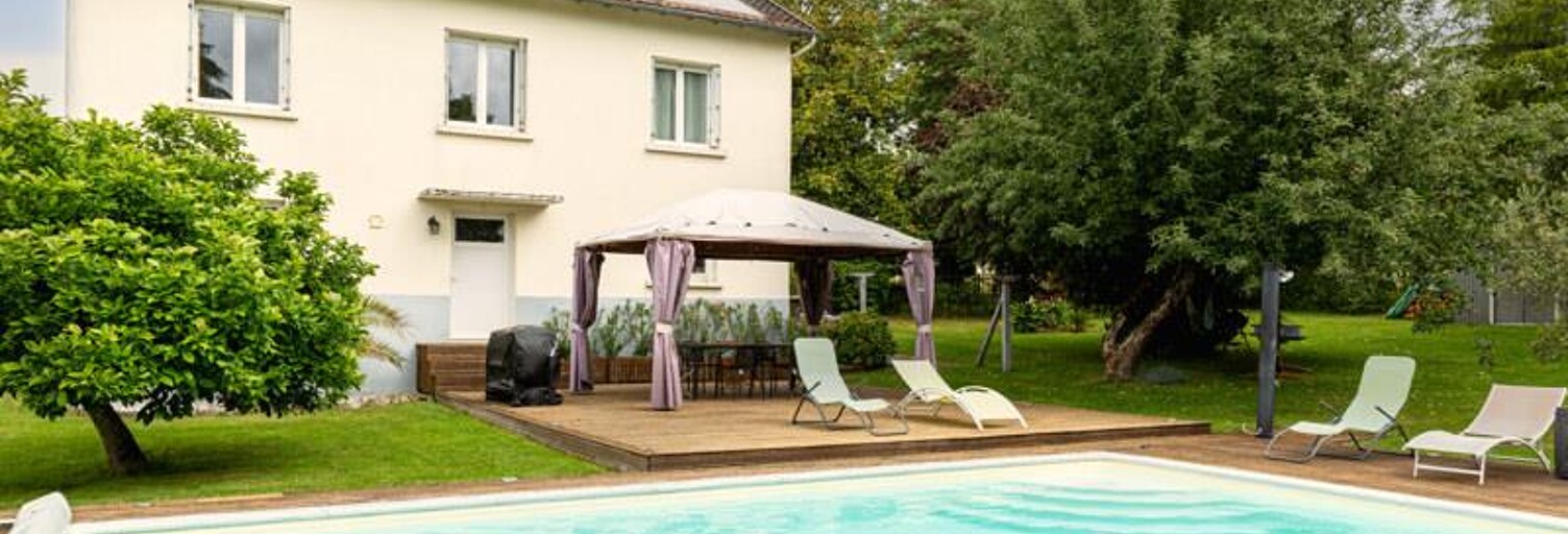Maison 8 Pièces 200 m² à vendre à Saint-Yrieix-la-Perche (87500)