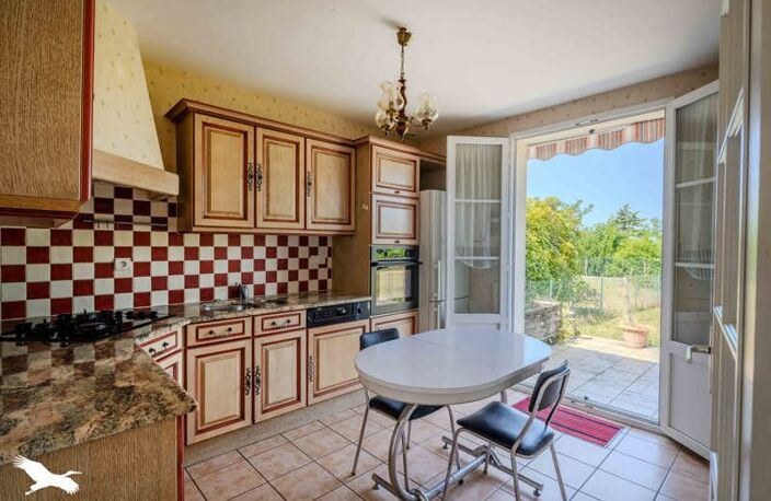 Vente maison 4 pièces 89 m² Angoulême (16000) — photo 3