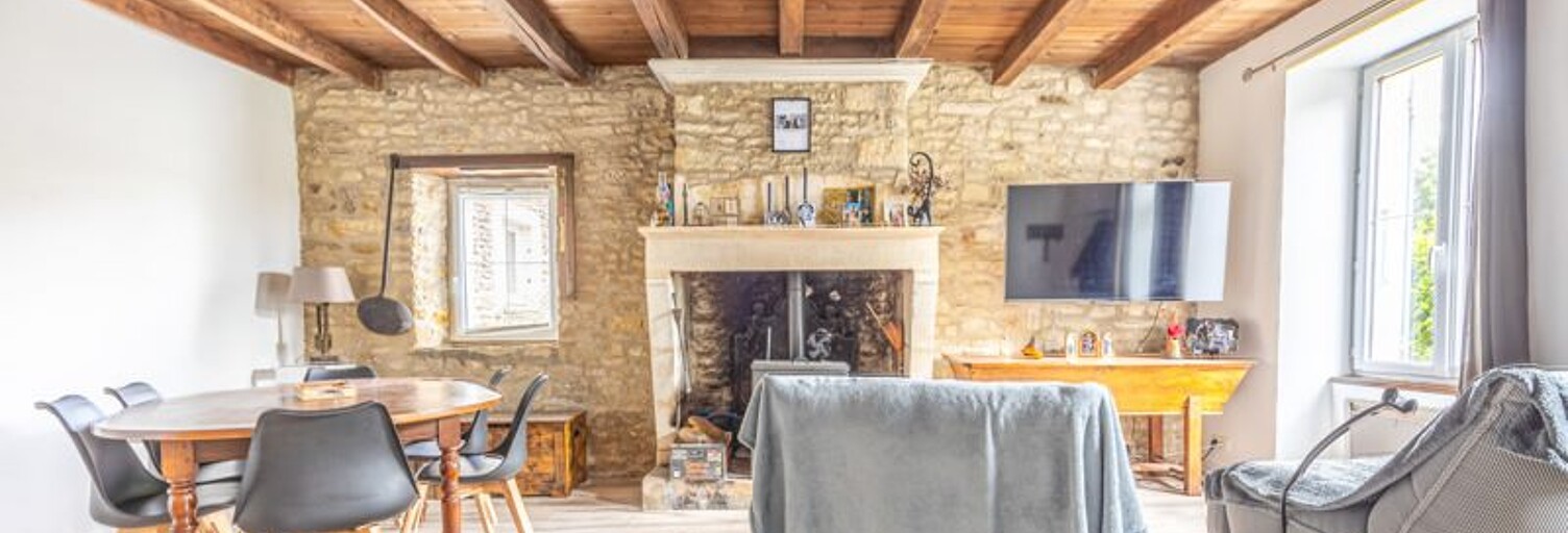 Maison 4 Pièces 111 m² à vendre à Genouillé (17430)