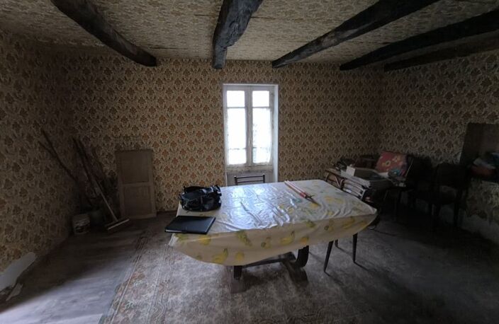 Maison en pierre de 2 pièces principales — photo 3