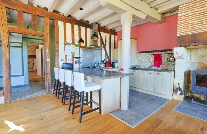 Maison en pierre de 6 pièces principales — photo 3