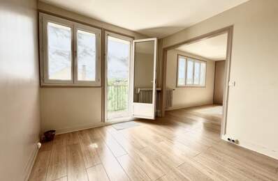 Appartement de 4 pièces principales — photo du bien